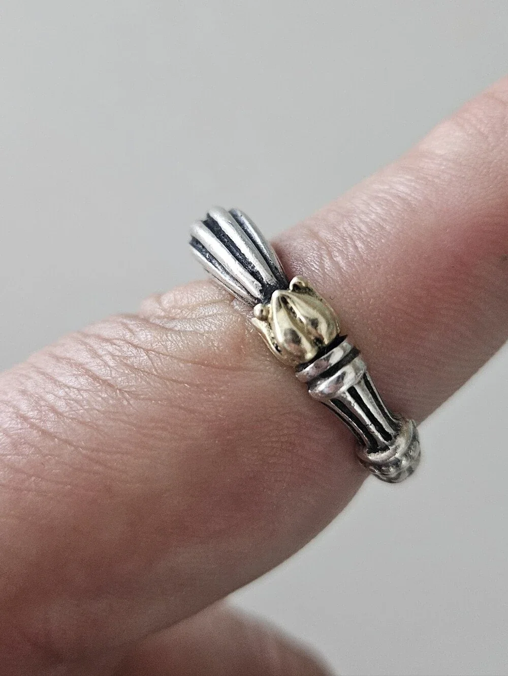 Vintage Lagos Caviar Two-Tone Sterling Silver Solid 18k Gold Ring Size 10.75